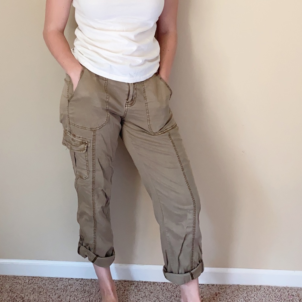 Sonoma women’s tan cargo shorts